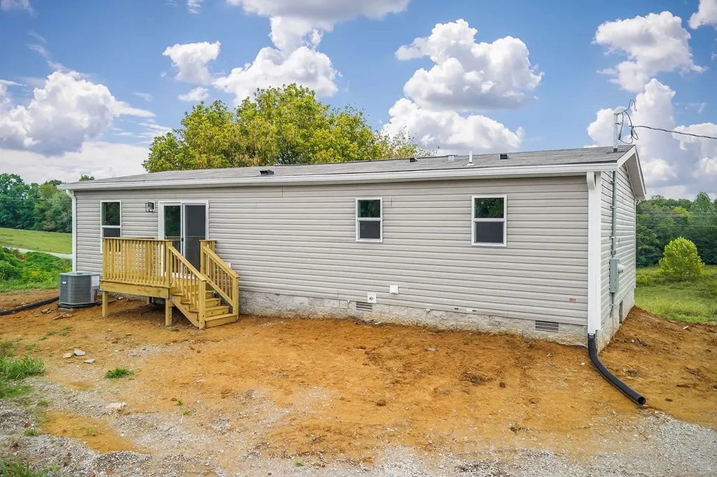 9107 Barnes Ridge Road Monroe TN 38570