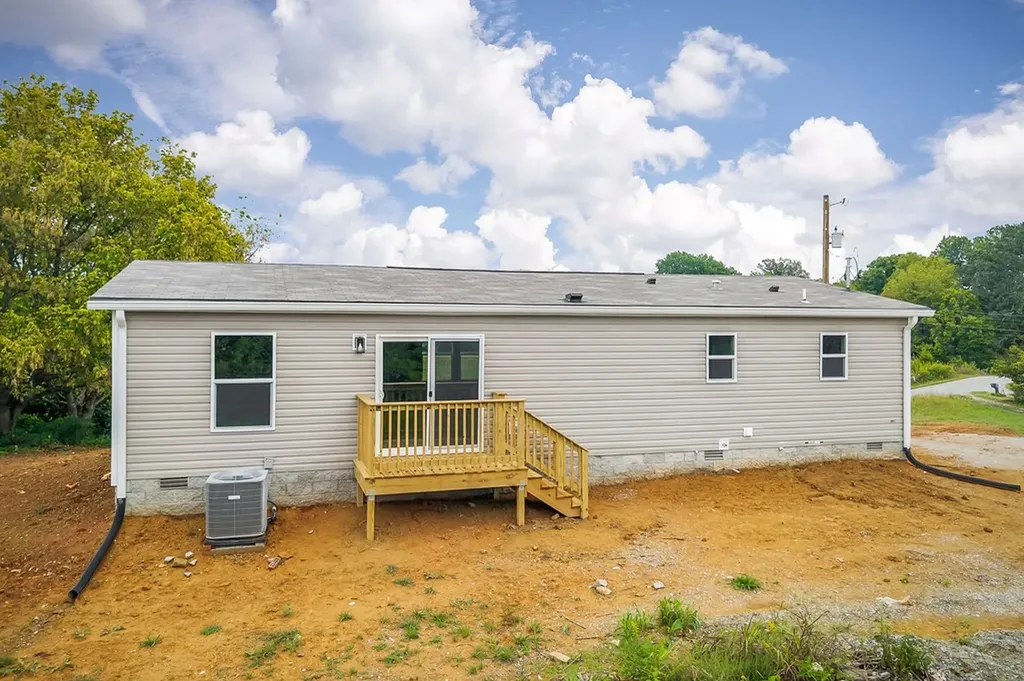 9107 Barnes Ridge Road Monroe TN 38570