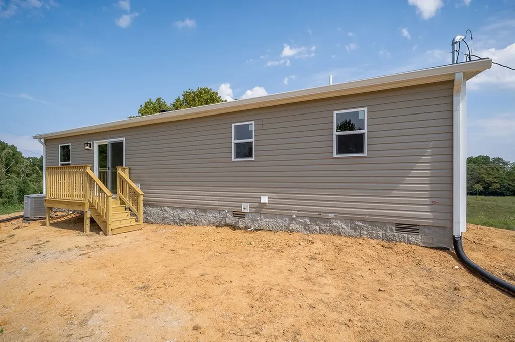 9107 Barnes Ridge Road Monroe TN 38570