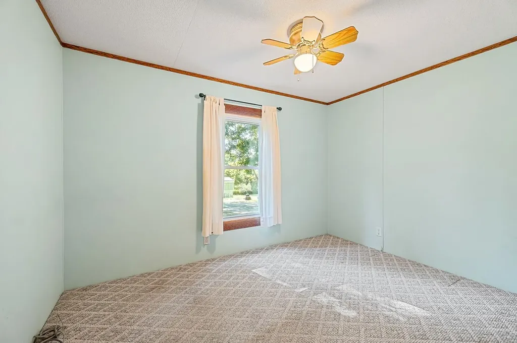 370 Jay Hutchings Road Sparta TN 38583