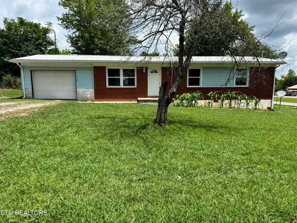 318 Sadie Street Jamestown TN 38556-3834