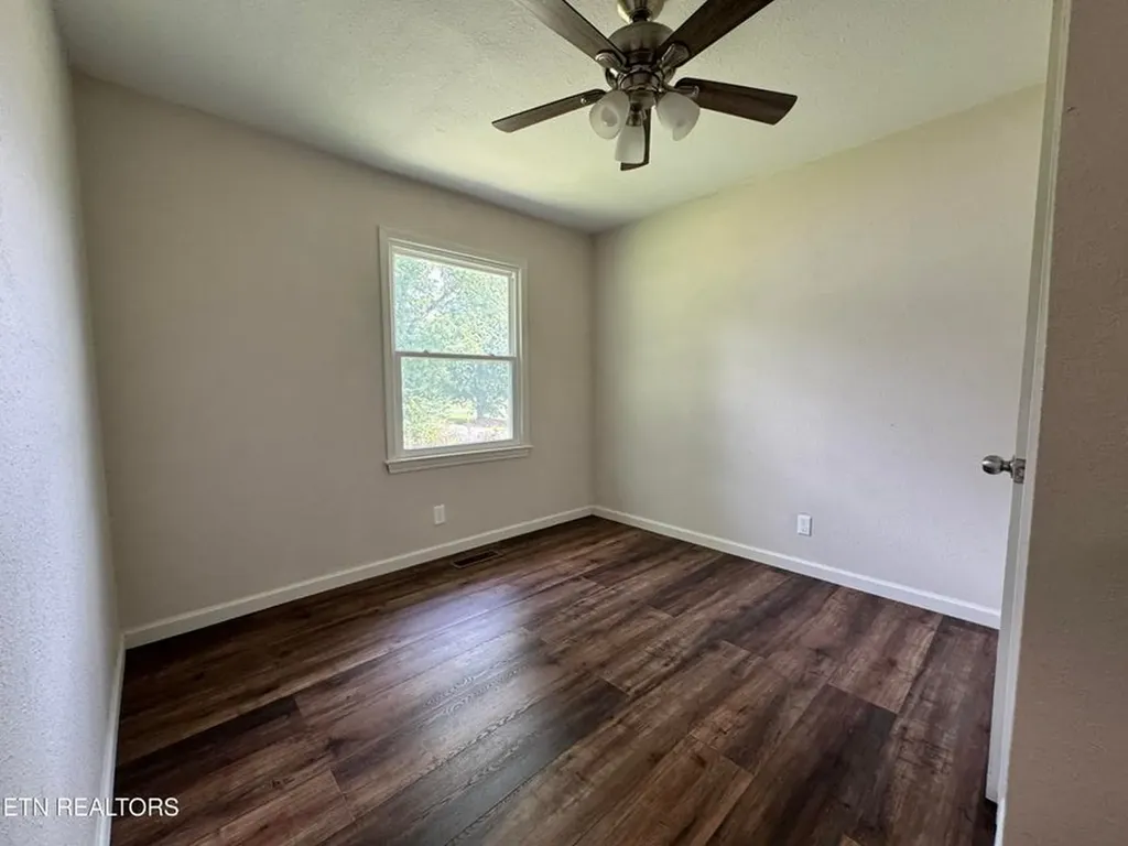 318 Sadie Street Jamestown TN 38556-3834