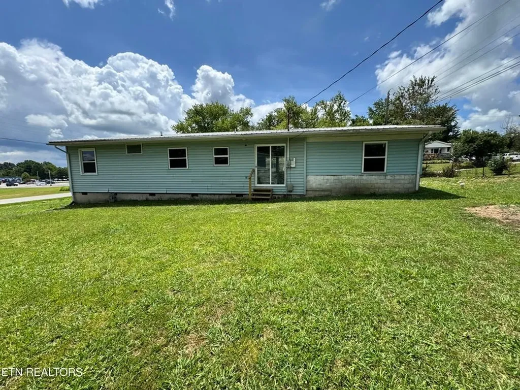 318 Sadie Street Jamestown TN 38556-3834