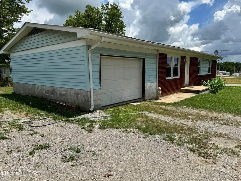 318 Sadie Street Jamestown TN 38556-3834
