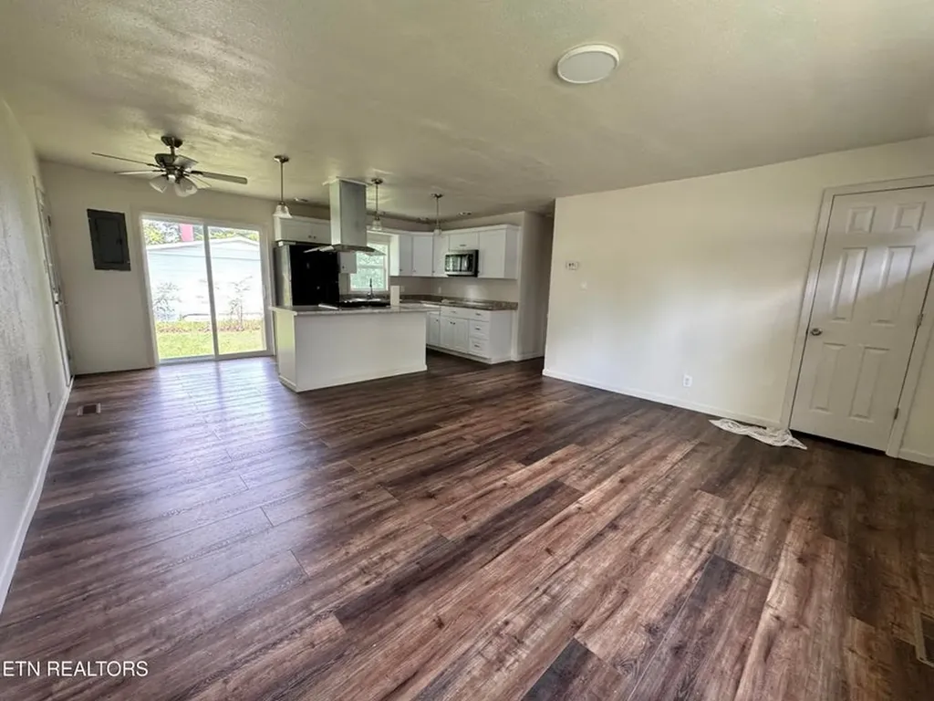 318 Sadie Street Jamestown TN 38556-3834