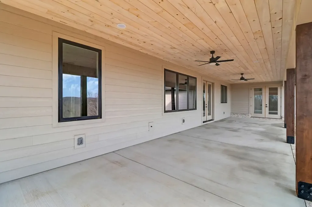 1015 Eastridge Pass Monterey TN 38574