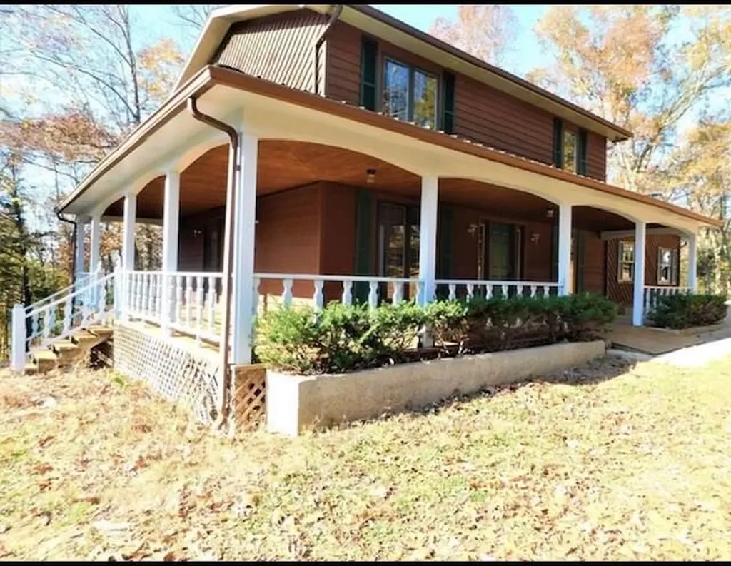 819 Greenfield Drive Livingston TN 38570