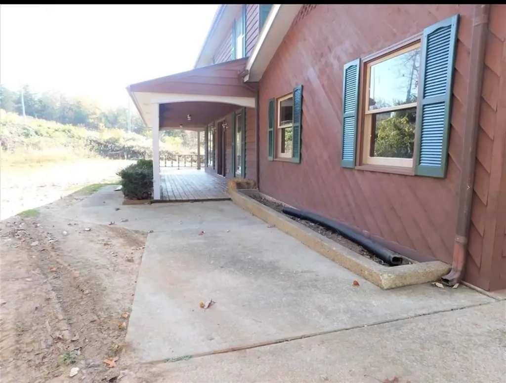 819 Greenfield Drive Livingston TN 38570