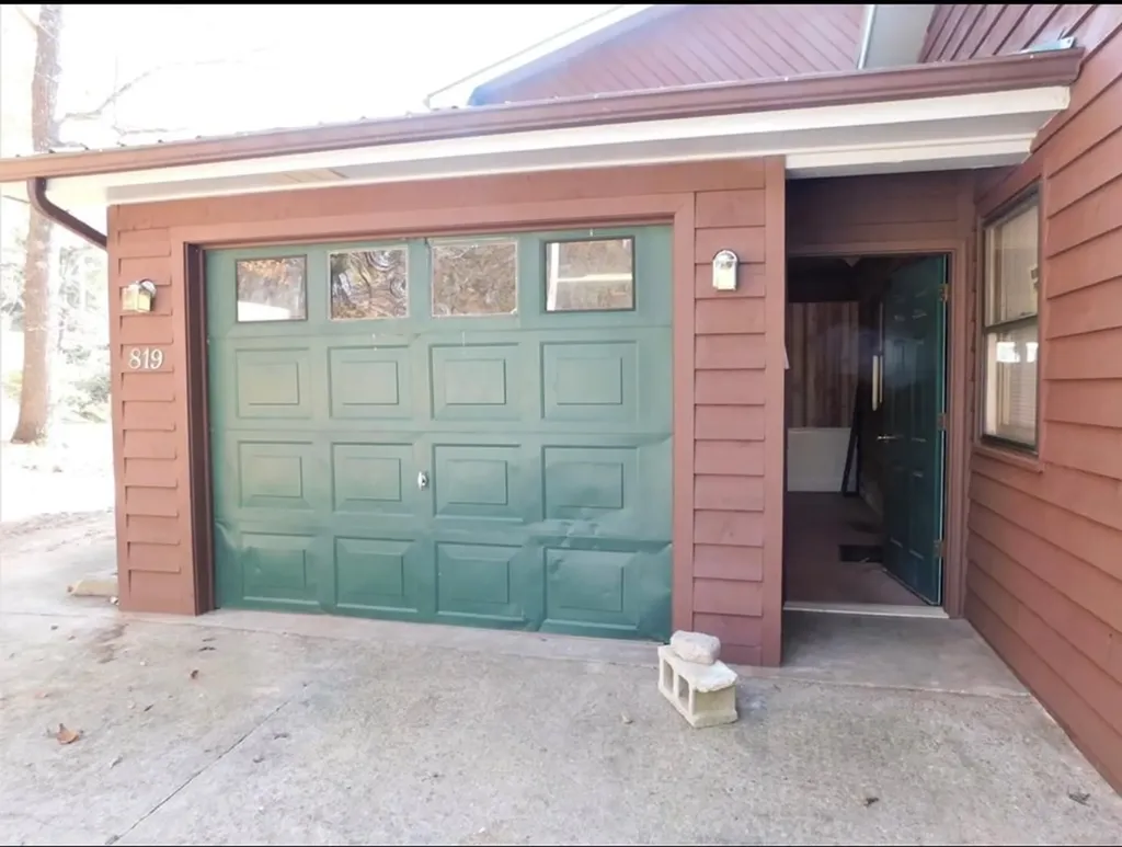 819 Greenfield Drive Livingston TN 38570