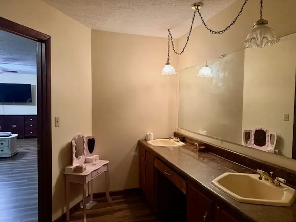 819 Greenfield Drive Livingston TN 38570