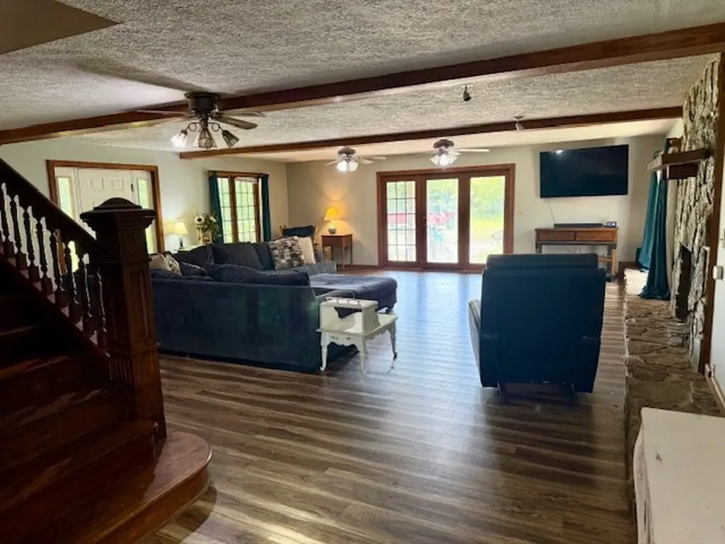 819 Greenfield Drive Livingston TN 38570