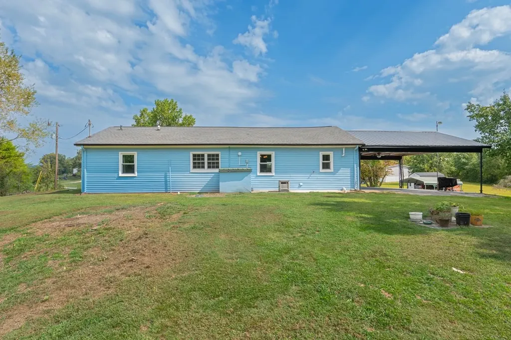 999 Gum Springs Mountain Road Sparta TN 38583