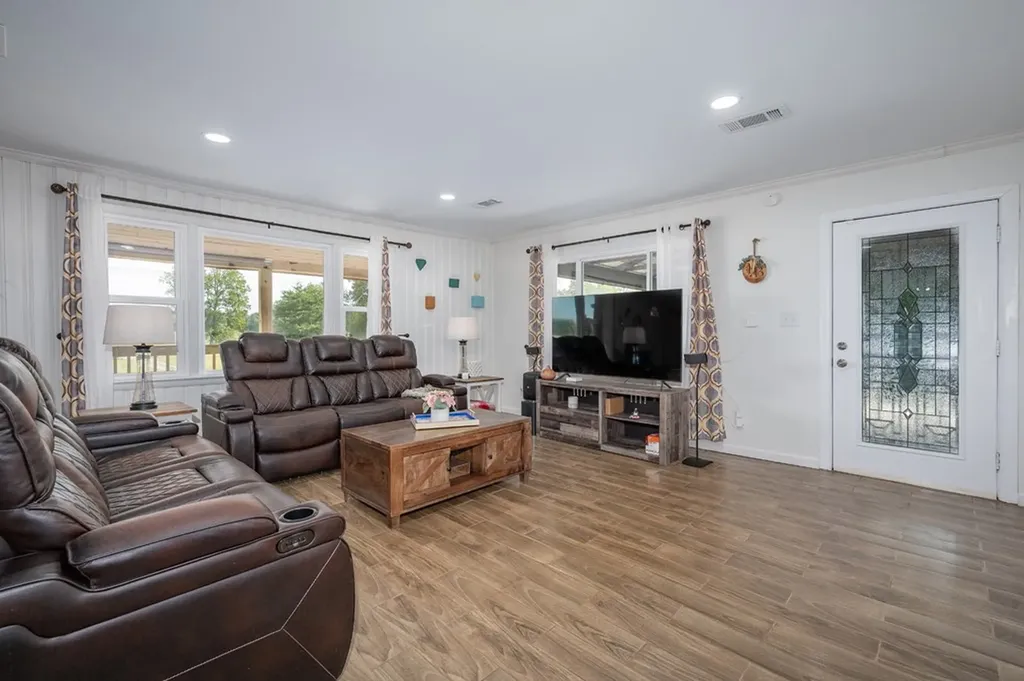 999 Gum Springs Mountain Road Sparta TN 38583