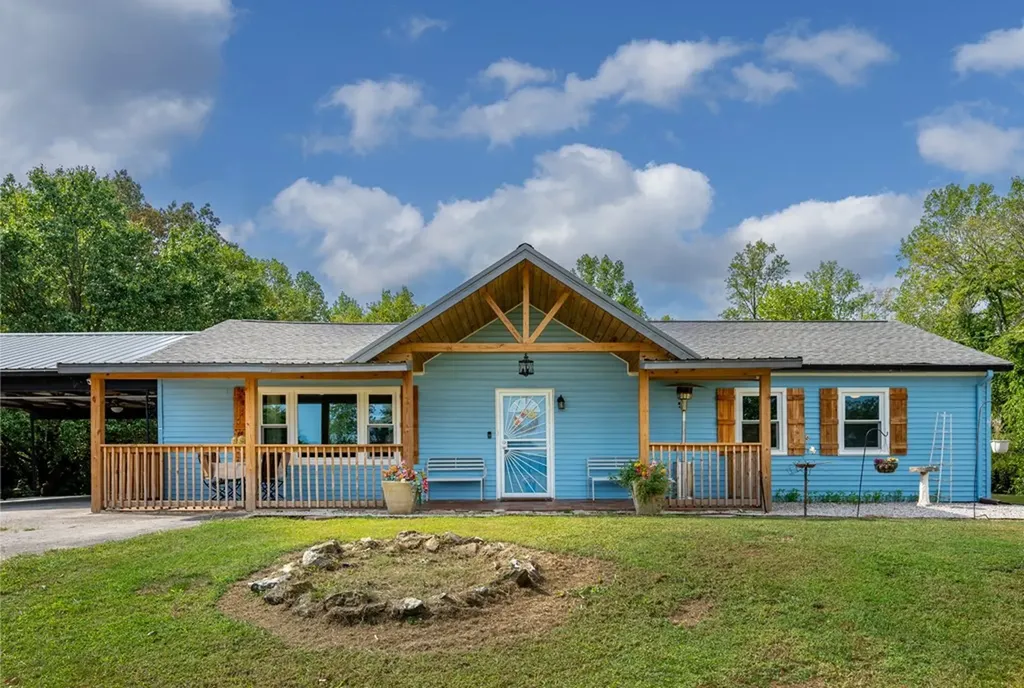 999 Gum Springs Mountain Road Sparta TN 38583