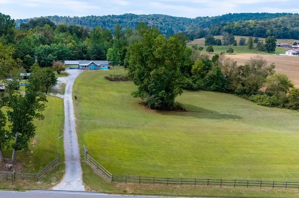 999 Gum Springs Mountain Road Sparta TN 38583