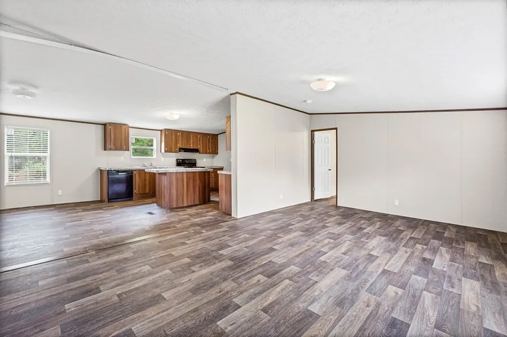 2211 Wartrace Highway Pleasant Shade TN 37145