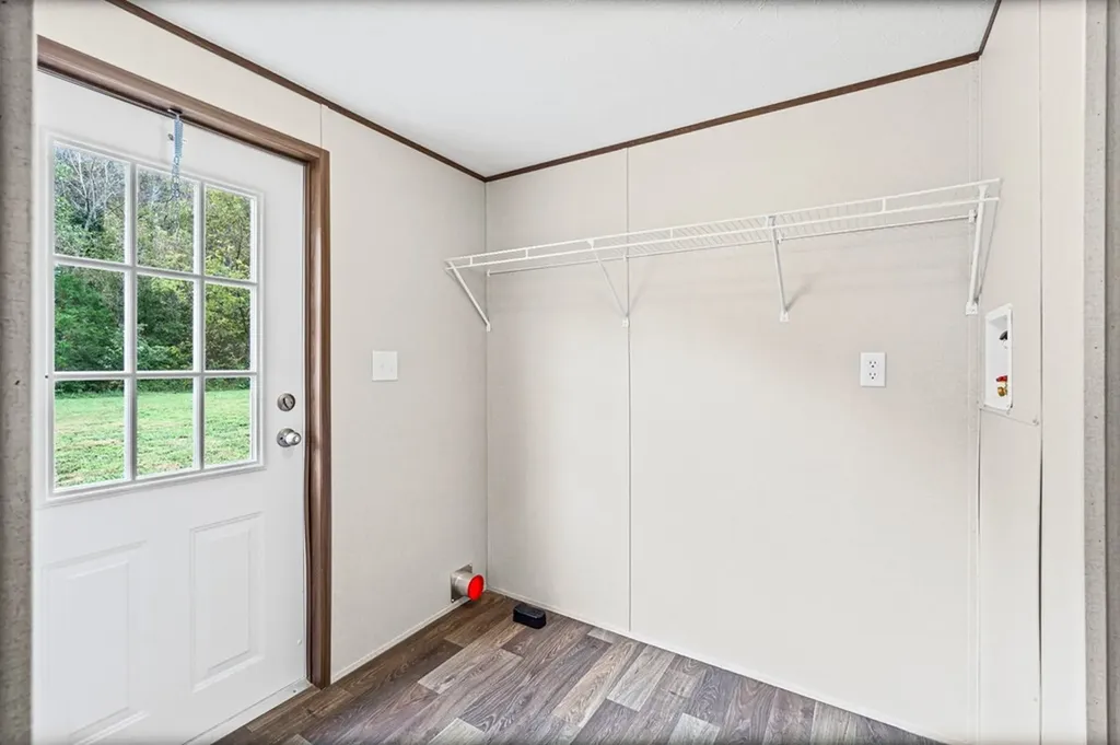 2211 Wartrace Highway Pleasant Shade TN 37145