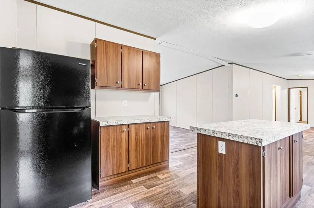 2211 Wartrace Highway Pleasant Shade TN 37145