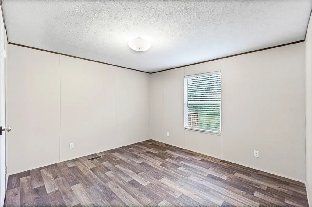 2211 Wartrace Highway Pleasant Shade TN 37145