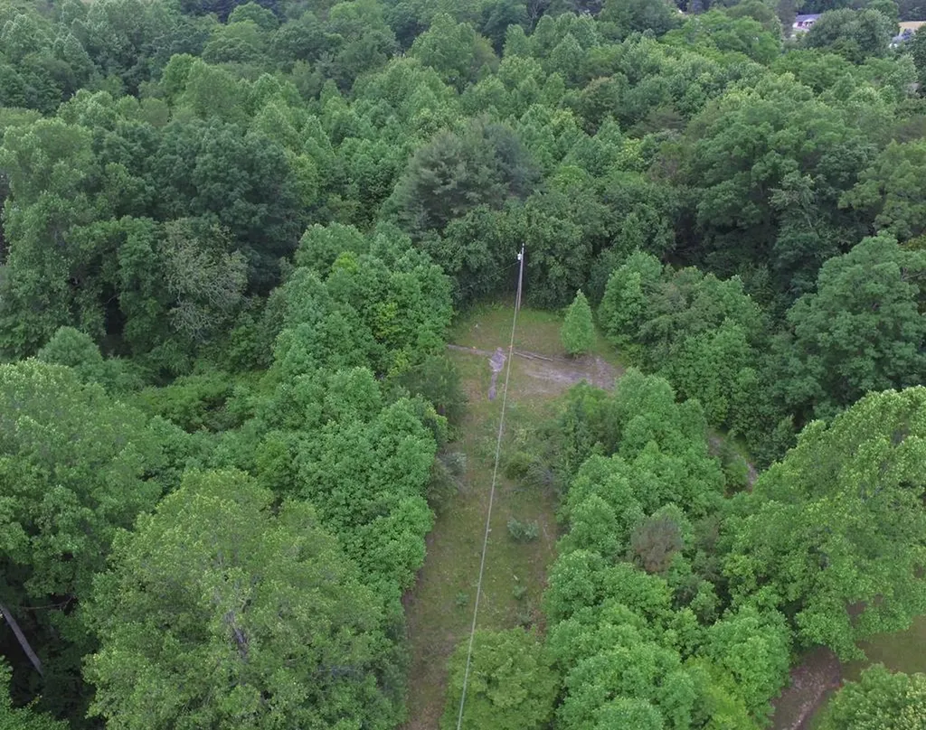 33 Friar Tuck Loop Spencer TN 38585