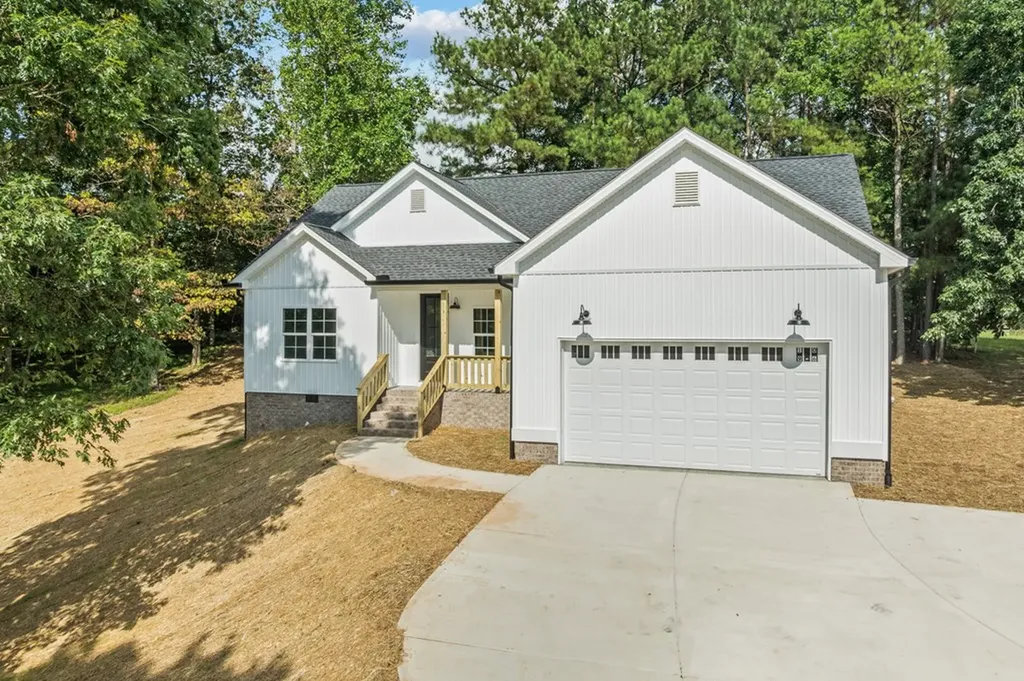 1906 Alex Lane Cookeville TN 38506