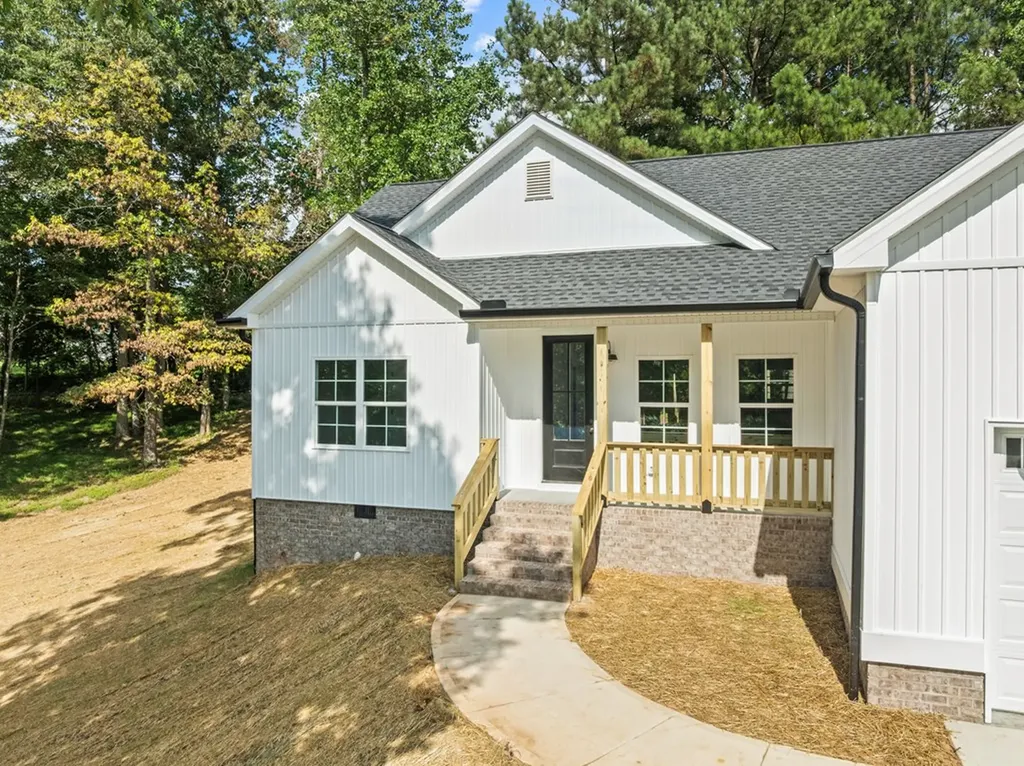 1906 Alex Lane Cookeville TN 38506