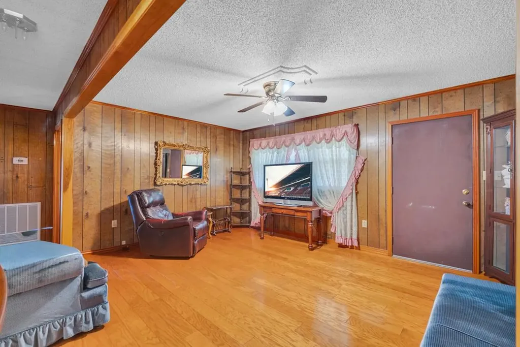 337 Martin Ridge Lane Gainesboro TN 38562