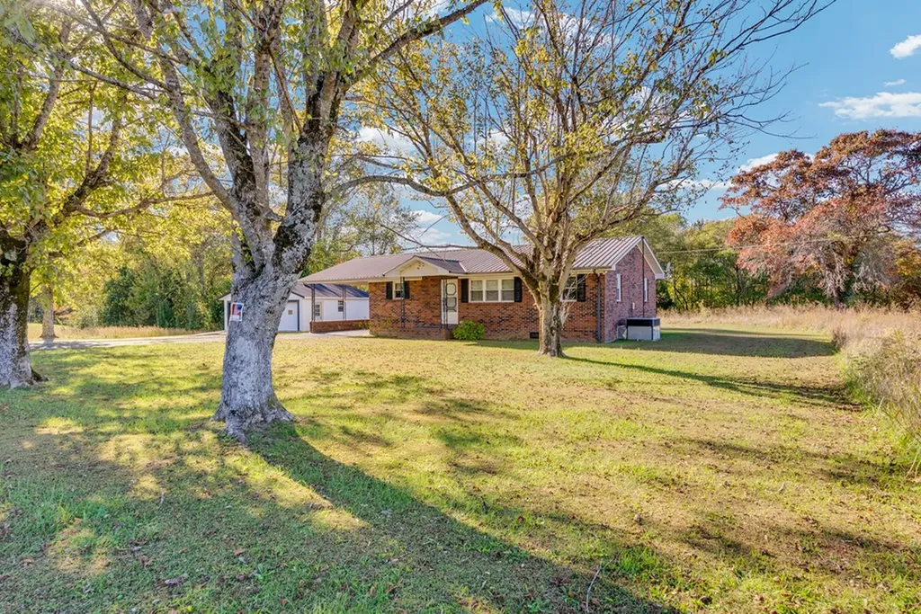 337 Martin Ridge Lane Gainesboro TN 38562