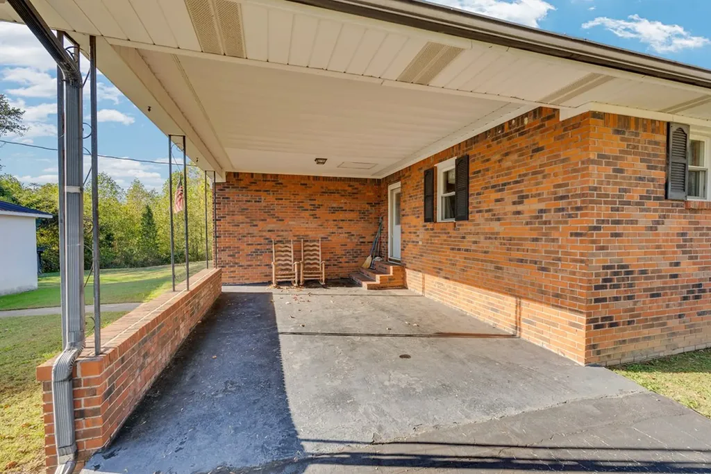 337 Martin Ridge Lane Gainesboro TN 38562