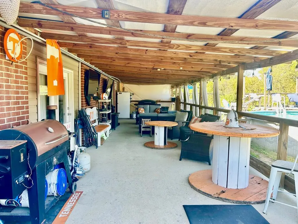 8597 Chaffin Road Baxter TN 38544