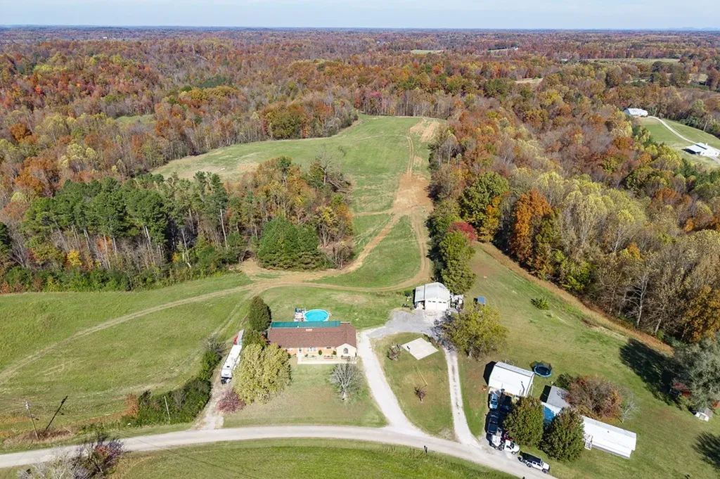 8597 Chaffin Road Baxter TN 38544