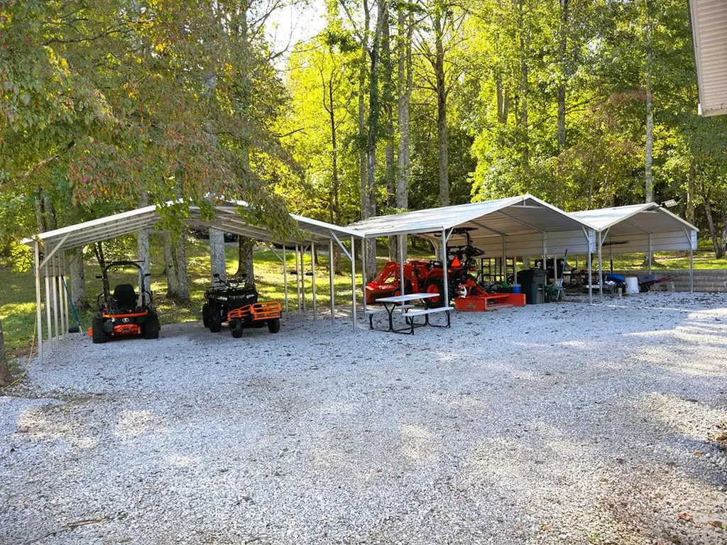 3524 Griffintown Road Sparta TN 38583