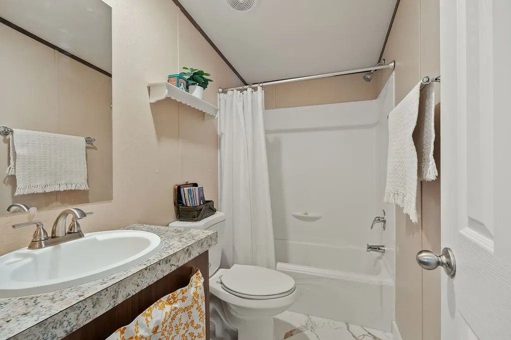 192 Webb Loop Crossville TN 38572