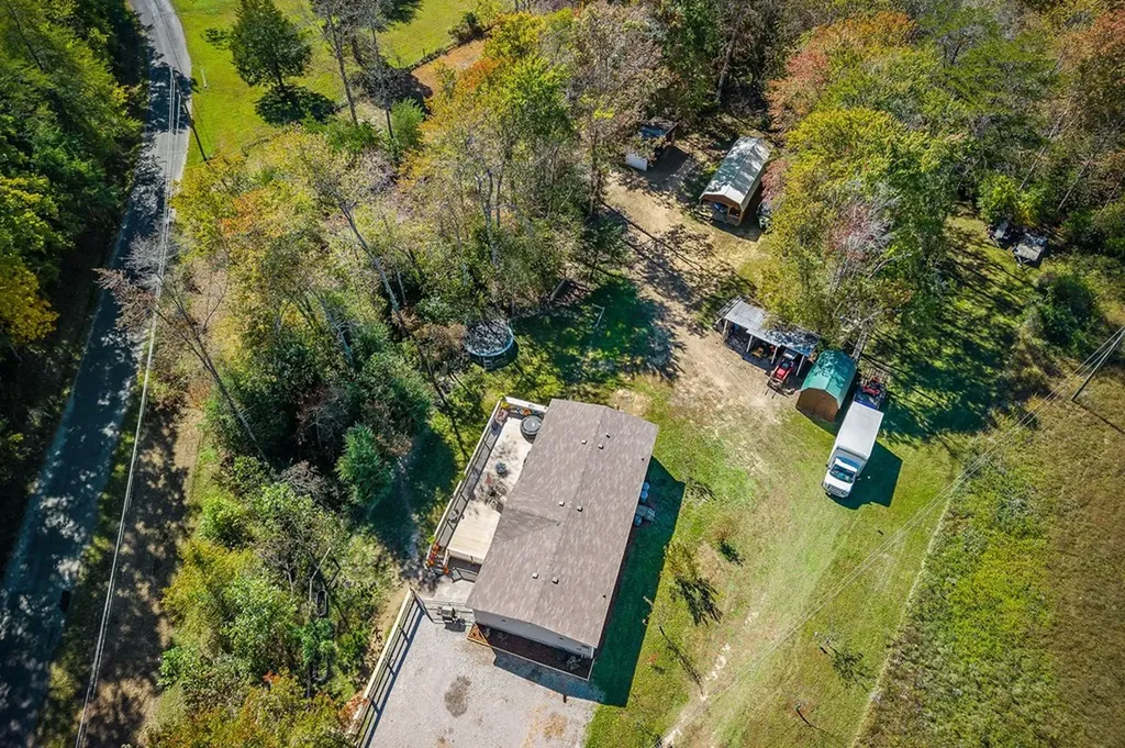 192 Webb Loop Crossville TN 38572