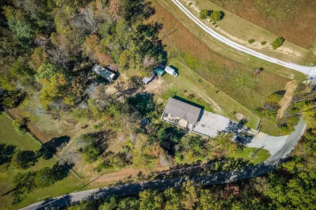 192 Webb Loop Crossville TN 38572