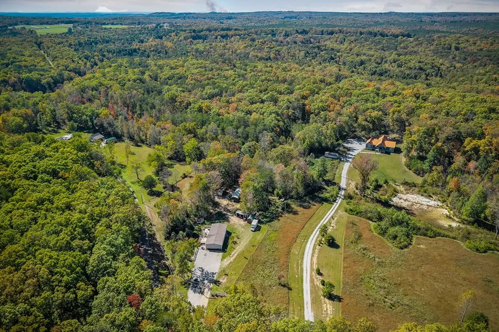 192 Webb Loop Crossville TN 38572