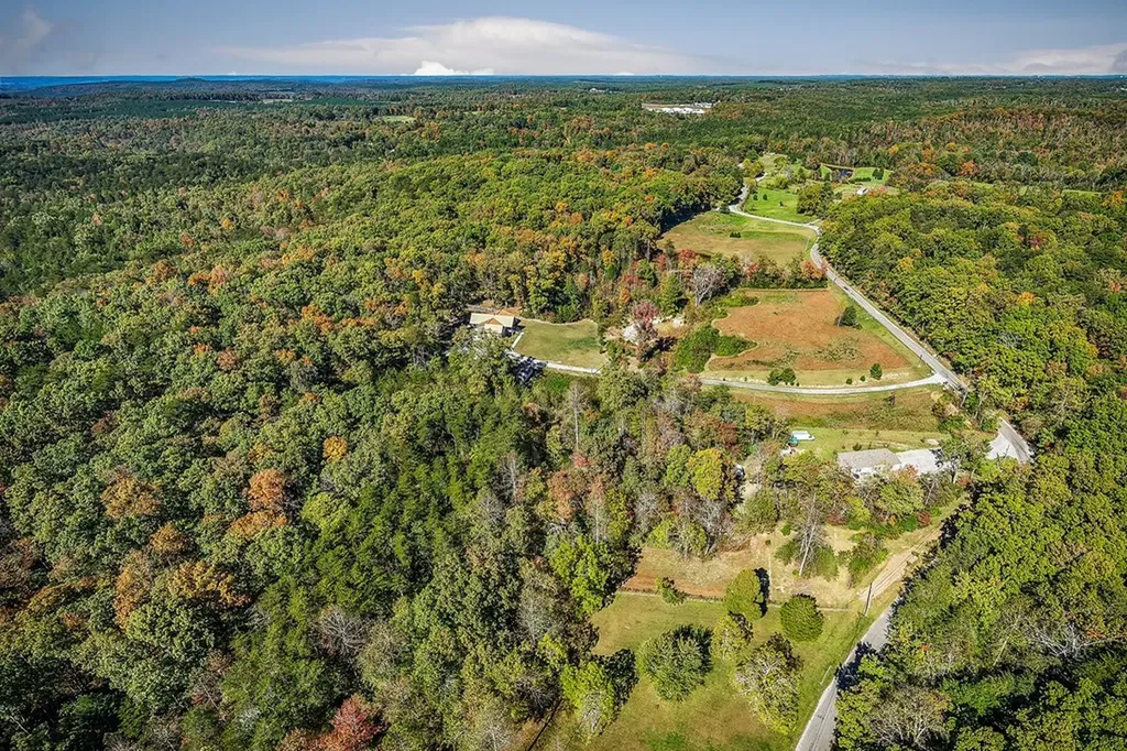 192 Webb Loop Crossville TN 38572