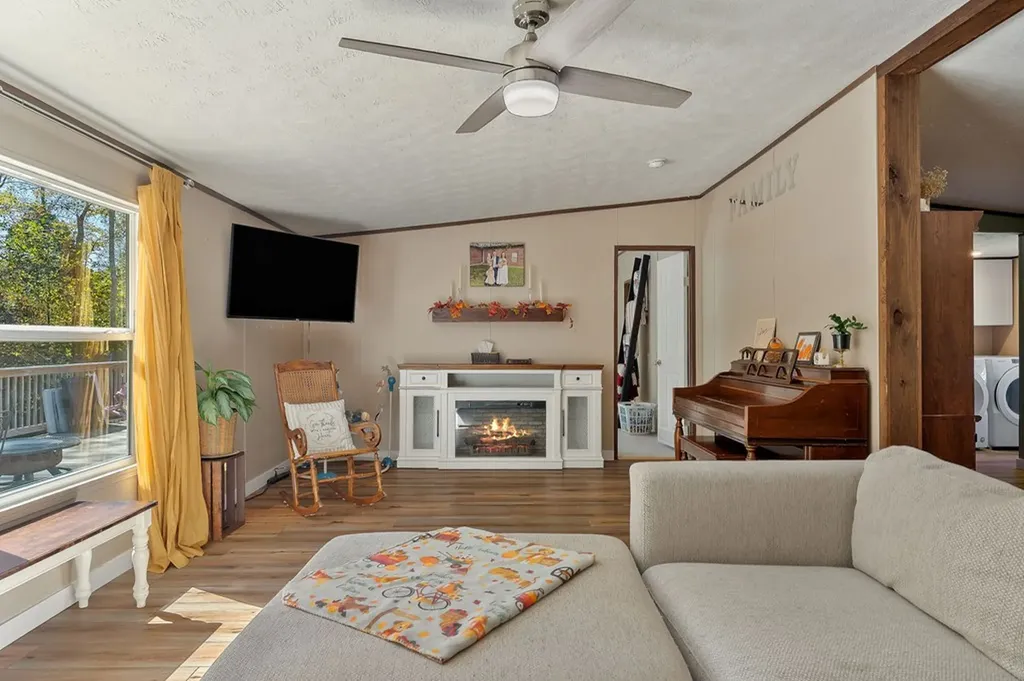 192 Webb Loop Crossville TN 38572