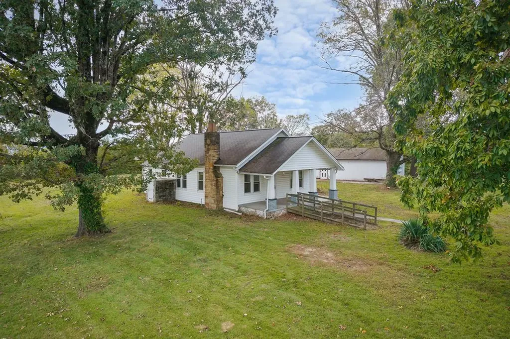 334 N Robin Hood Road Doyle TN 38559