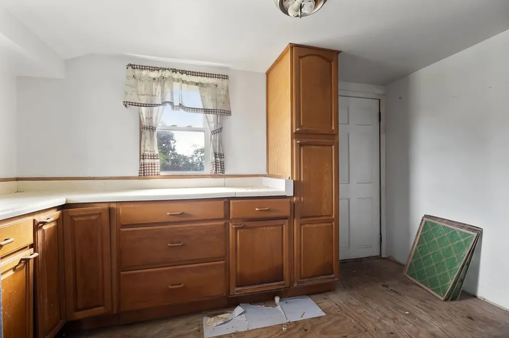 334 N Robin Hood Road Doyle TN 38559