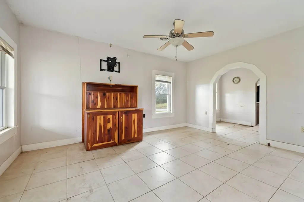 334 N Robin Hood Road Doyle TN 38559