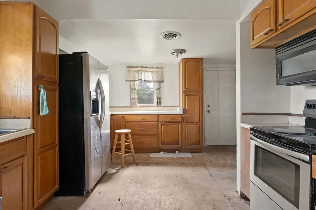 334 N Robin Hood Road Doyle TN 38559