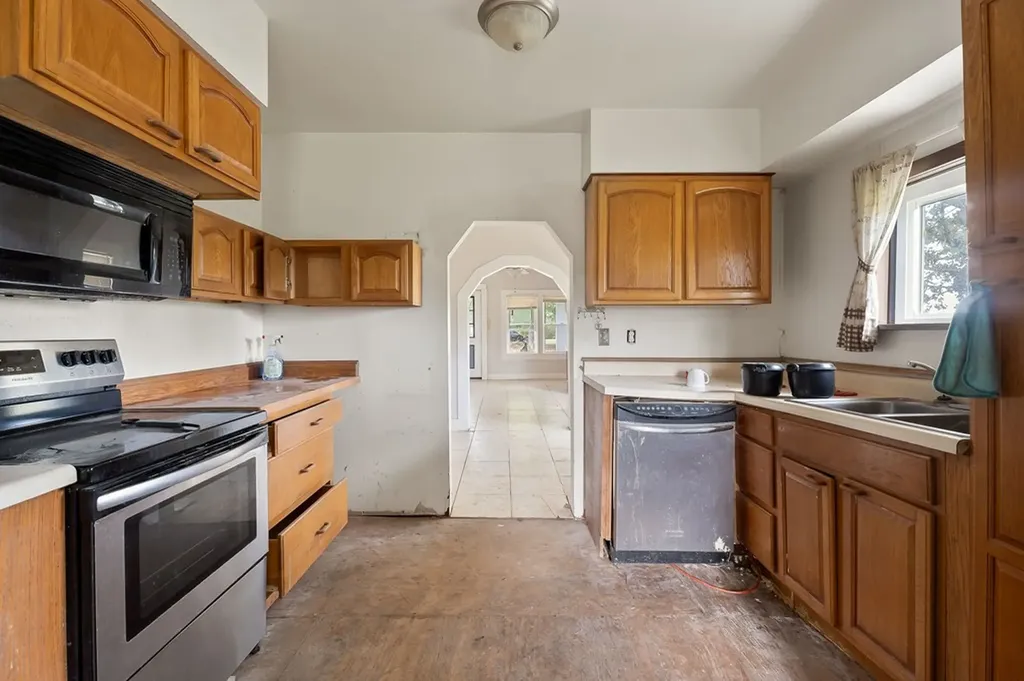 334 N Robin Hood Road Doyle TN 38559