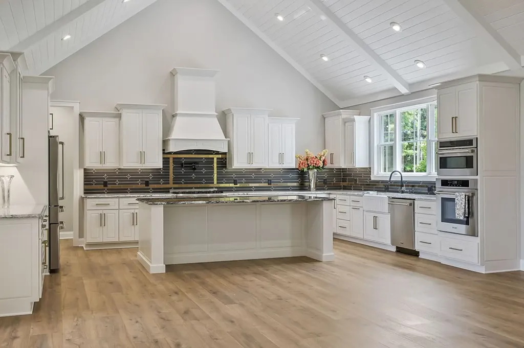 2100 Pinnacle View Cookeville TN 38506