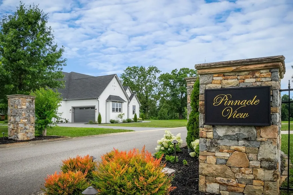 2100 Pinnacle View Cookeville TN 38506