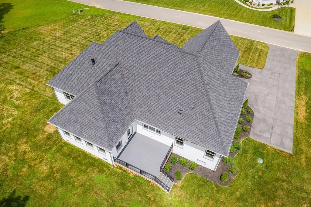 2100 Pinnacle View Cookeville TN 38506