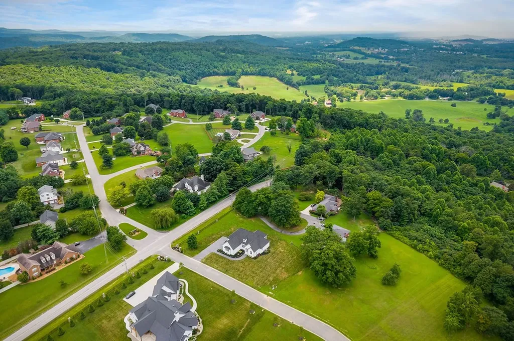 2100 Pinnacle View Cookeville TN 38506