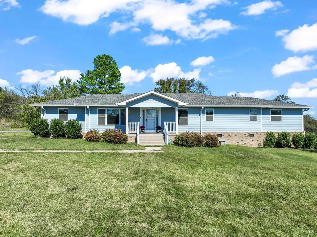 1670 Long Hollow Pike Gallatin TN 37066