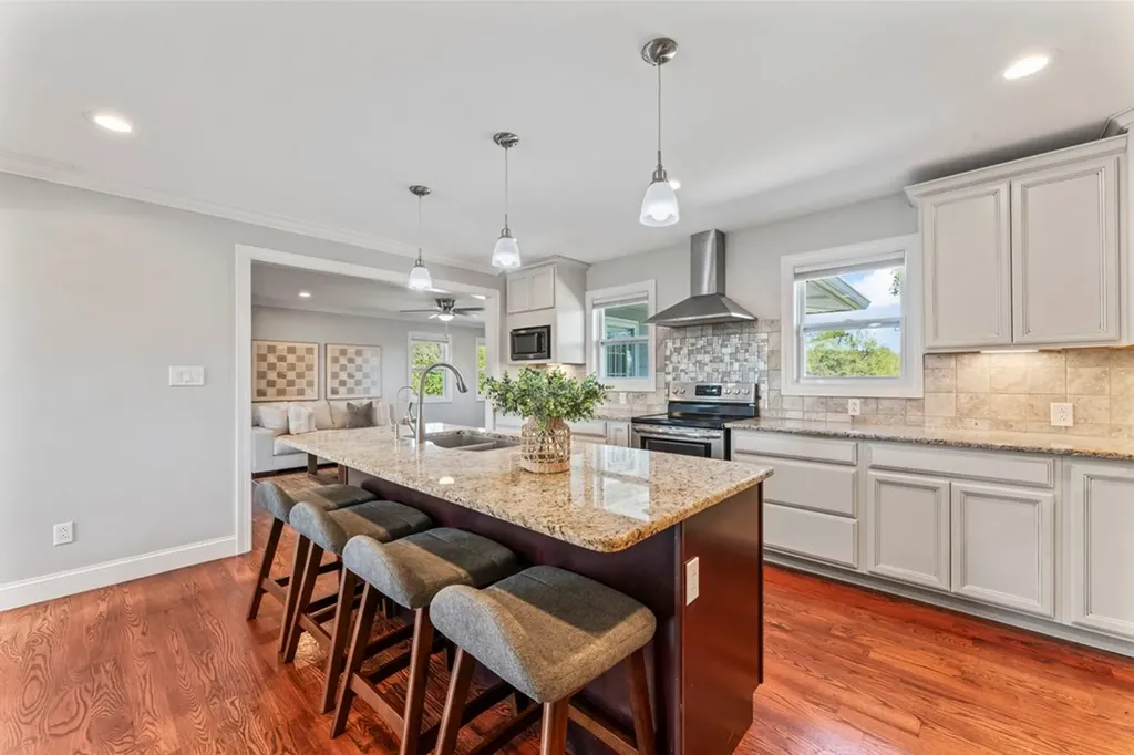 1670 Long Hollow Pike Gallatin TN 37066