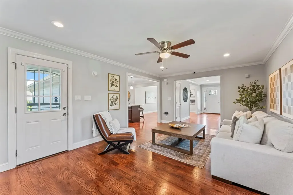 1670 Long Hollow Pike Gallatin TN 37066